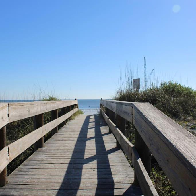 Beachside Retreat Awaits At Jacksonville Beach Bagian luar foto